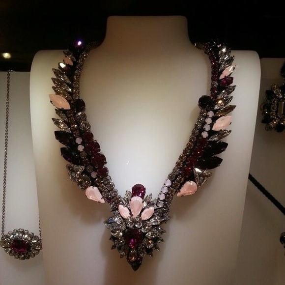 Authentic Swarovski necklace - Picture 9 of 17
